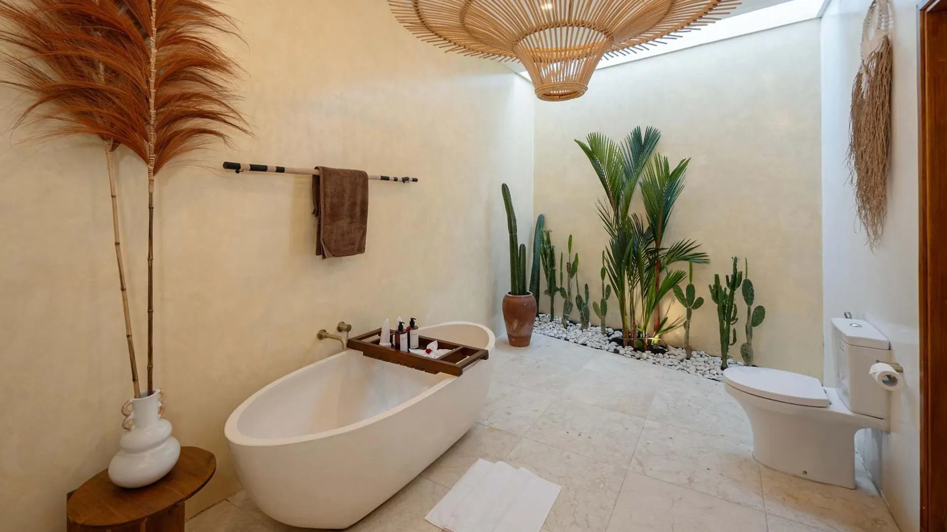 Luxury 4Bd Villa Casa Diplomatico With Private Pool Seminyak  Seminyak (Bali)