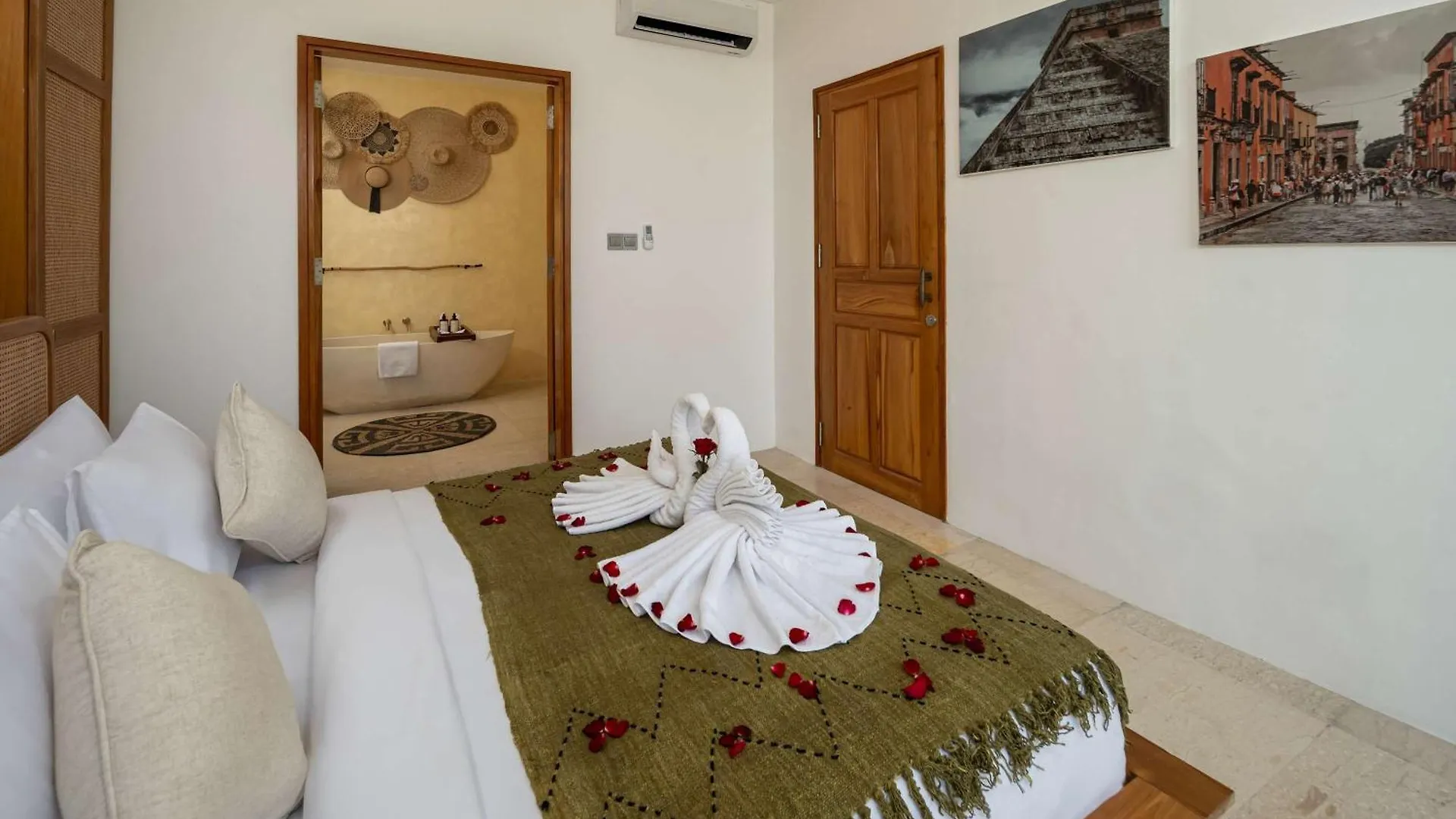 Luxury 4Bd Villa Casa Diplomatico With Private Pool Seminyak  Holiday home